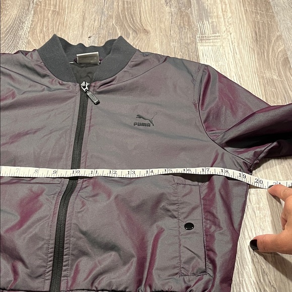 Puma Iridescent Bomber
Jacket In Plum Jacket with Black Trim Size Small - Picture 8 of 11